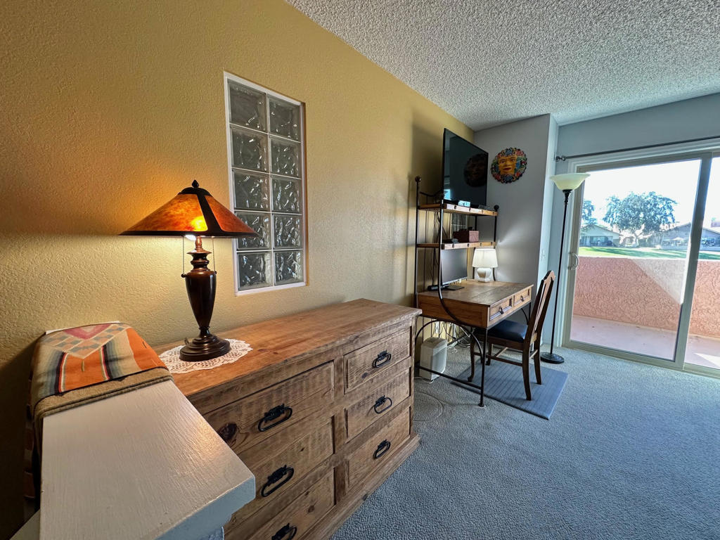 Oasis Country Club - Residential Lease