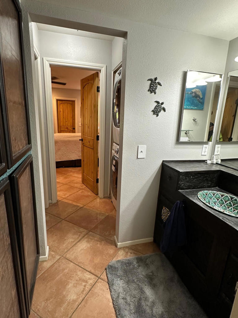 Oasis Country Club - Residential Lease
