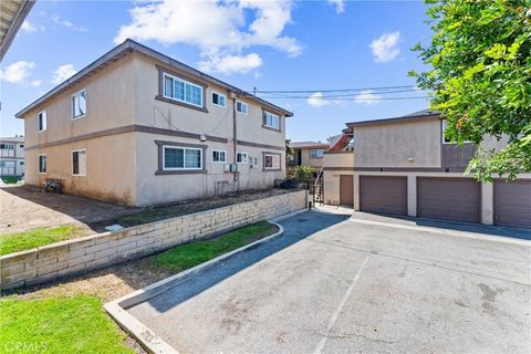 17431 Koledo Huntington Beach CA 92647