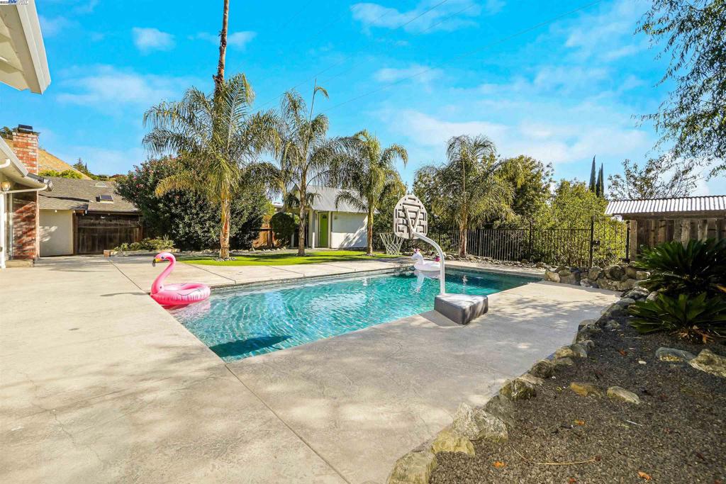 ANTIOCH - Residential