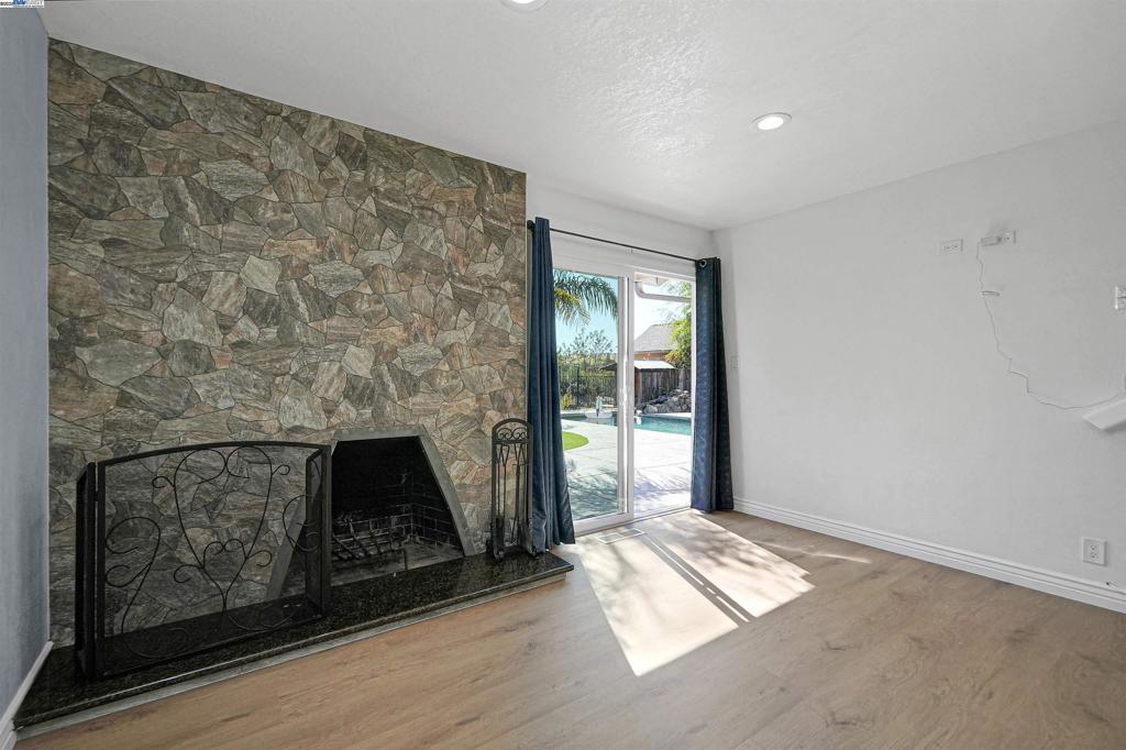 ANTIOCH - Residential