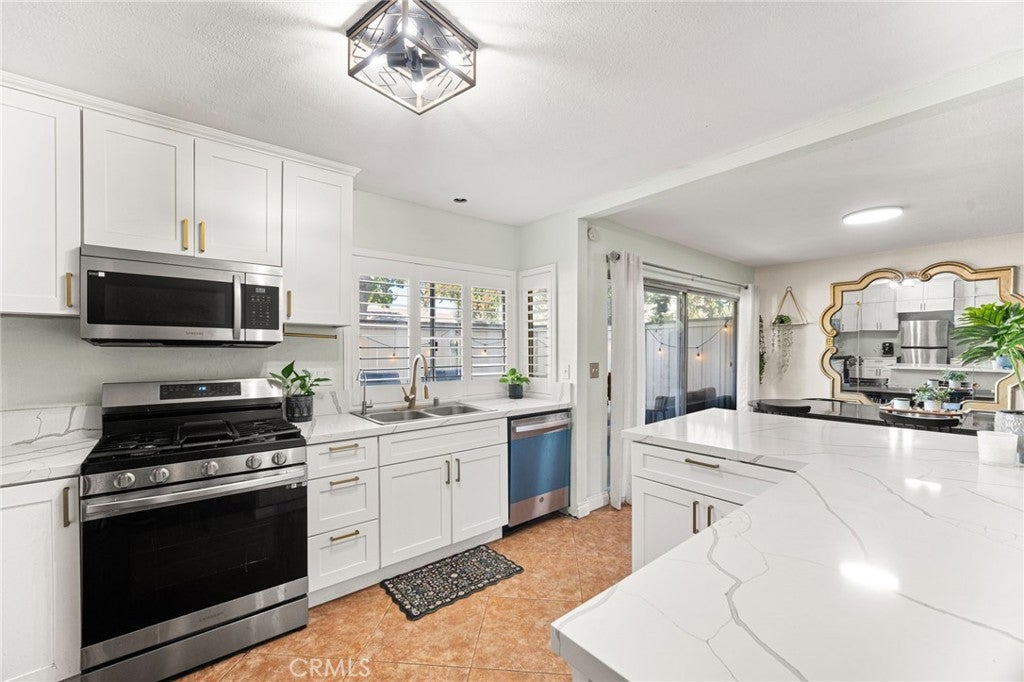 1772 Aspen Village