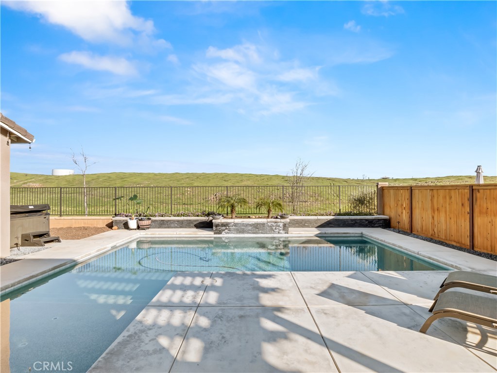 4483 Crown Bluffs Drive