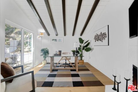 Photo of 1831 Benedict Canyon Drive, Beverly Hills, CA 90210 (MLS # 25575027)