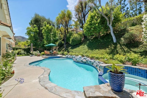 Tiny photo for 2663 Country Lane, Westlake Village, CA 91361 (MLS # 26862115)