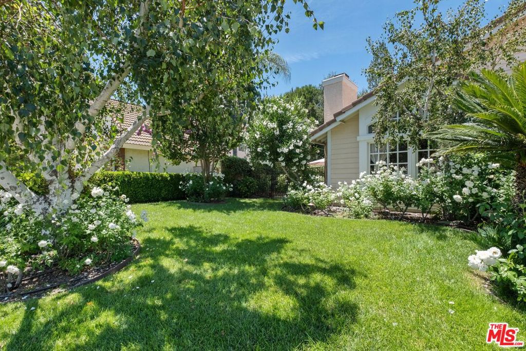 2663 Country Lane
