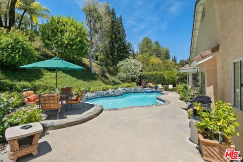 Tiny photo for 2663 Country Lane, Westlake Village, CA 91361 (MLS # 26862115)