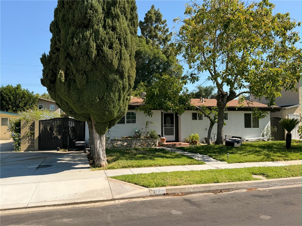 1407 W Colonial