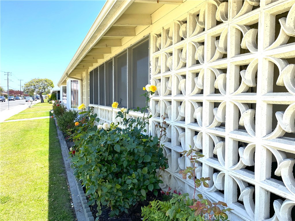 1560 Interlachen Rd., M12-66K