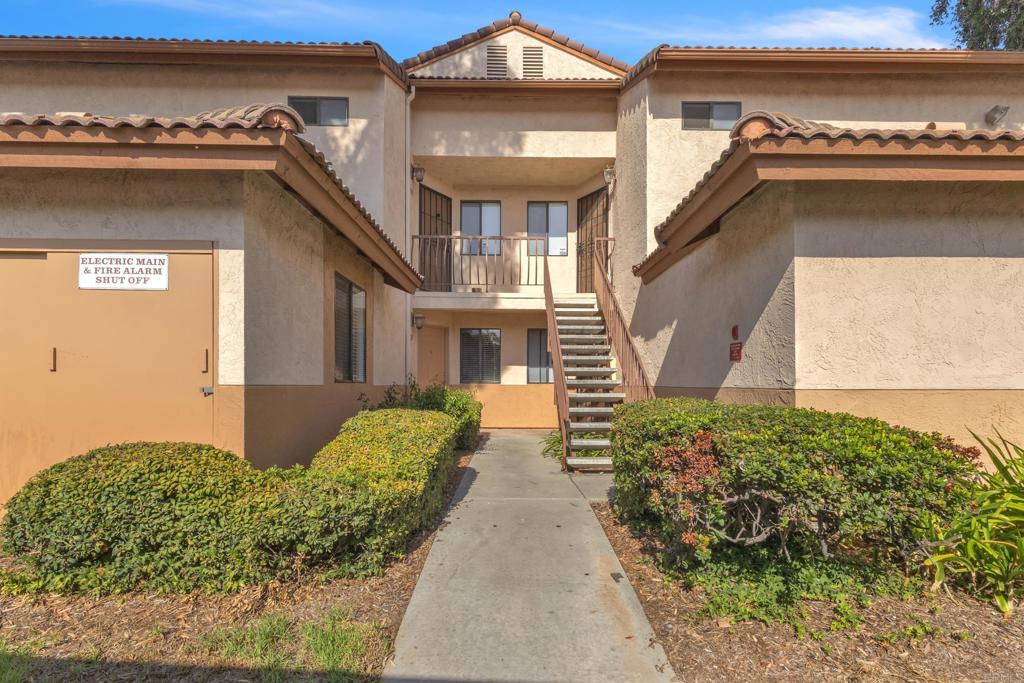 Welcome to 12190 Cuyamaca College Dr E, Unit 1009. Located in the highly desirable Rancho San Diego community, this ground-floor unit is beautifully updated. Featuring 3 spacious bedrooms, 2 full bathrooms, and 1,069 sq ft of well-designed living space, this home is truly move-in ready. Step inside to discover tile flooring throughout, a modern kitchen with stainless steel appliances, recessed lighting, and fresh interior paint. The open floor plan allows for seamless living and entertaining, while the ground-level location provides easy access and added convenience. Enjoy resort-style amenities within the communit including pool, gym, sauna, and racquetball court. Take advantage of being close to local parks, shopping, dining, and schools. Come take a look at your new home!