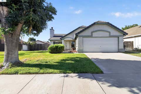 Photo of 412 Grousehedge Way WAY, Newman, CA 95360 (MLS # 41143022)