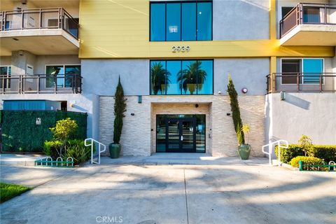 Photo of 2939 Leeward #512, Los Angeles, CA 90005 (MLS # WS25256948)