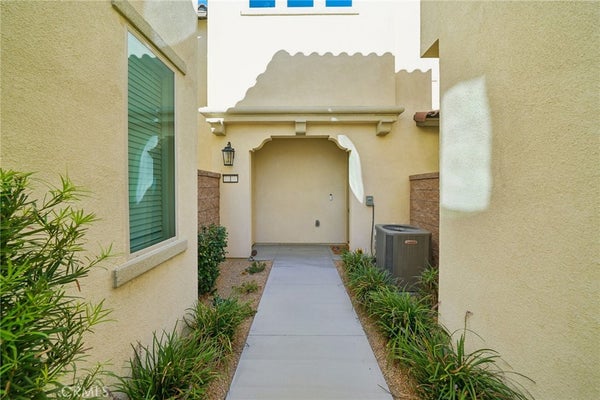 5254 WILDFLOWER LN, FONTANA, CA 92336 - Image ed280155beffaff60c6f376ddd4d8a09/3834615449