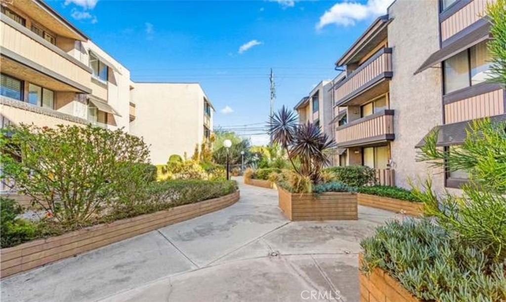 4170 Elm Avenue 213