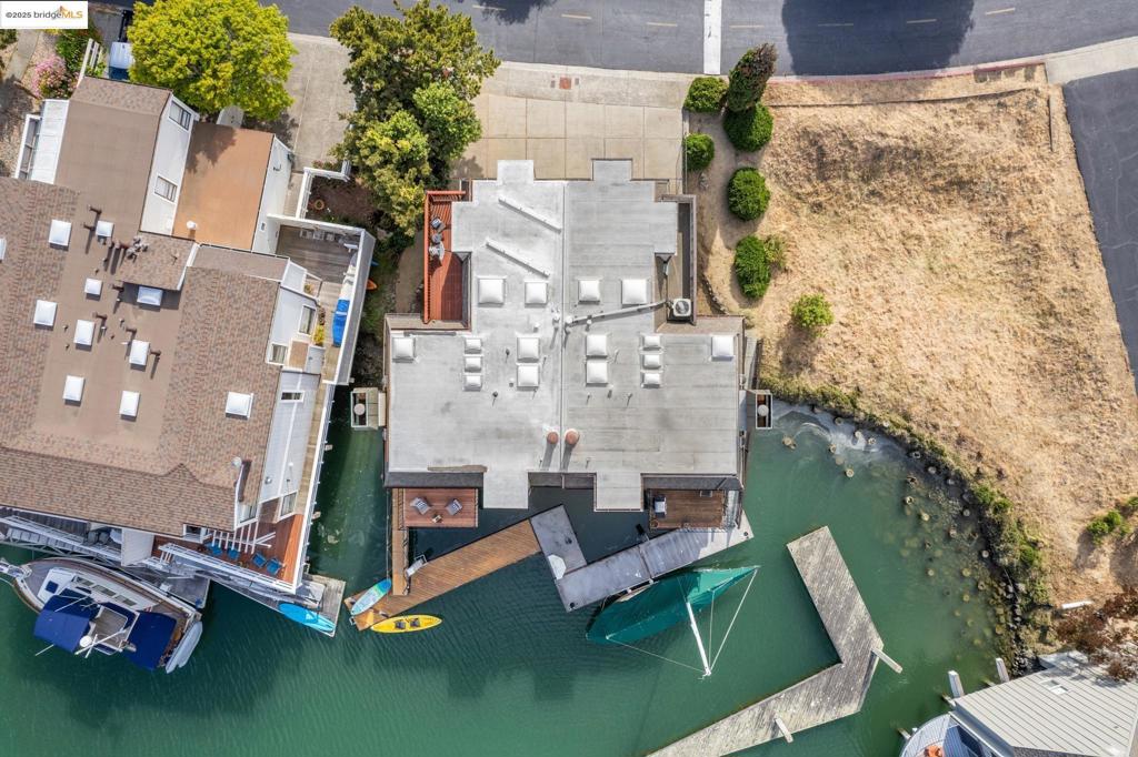 BRICKYARD COVE - Residential