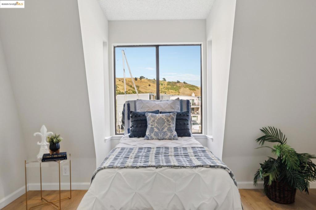 BRICKYARD COVE - Residential