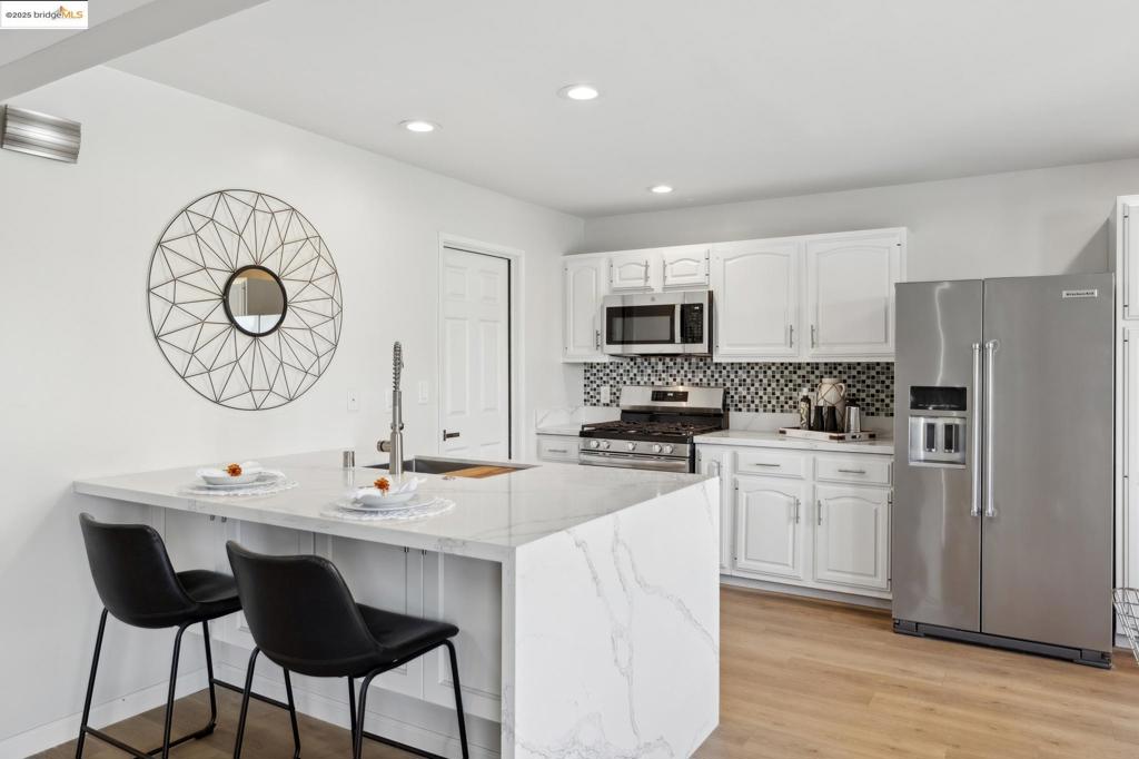 BRICKYARD COVE - Residential