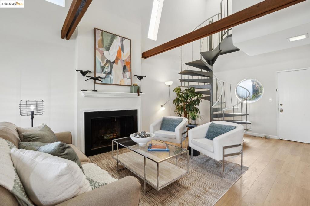 BRICKYARD COVE - Residential