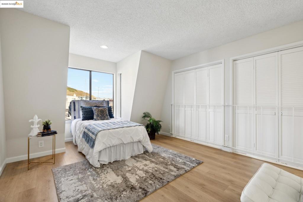 BRICKYARD COVE - Residential