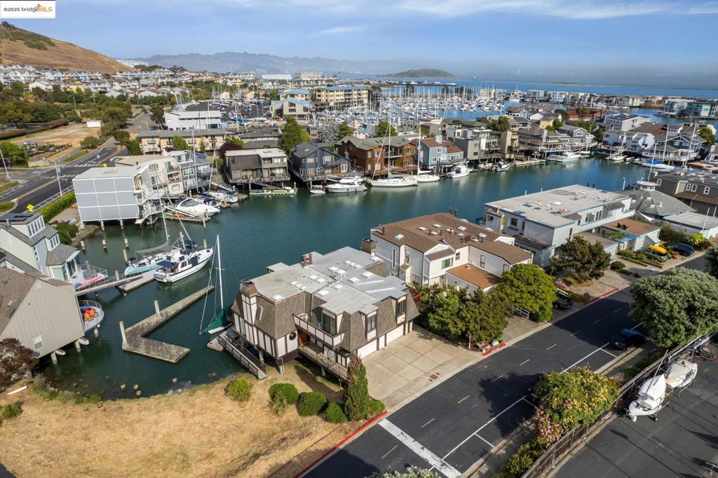 BRICKYARD COVE - Residential