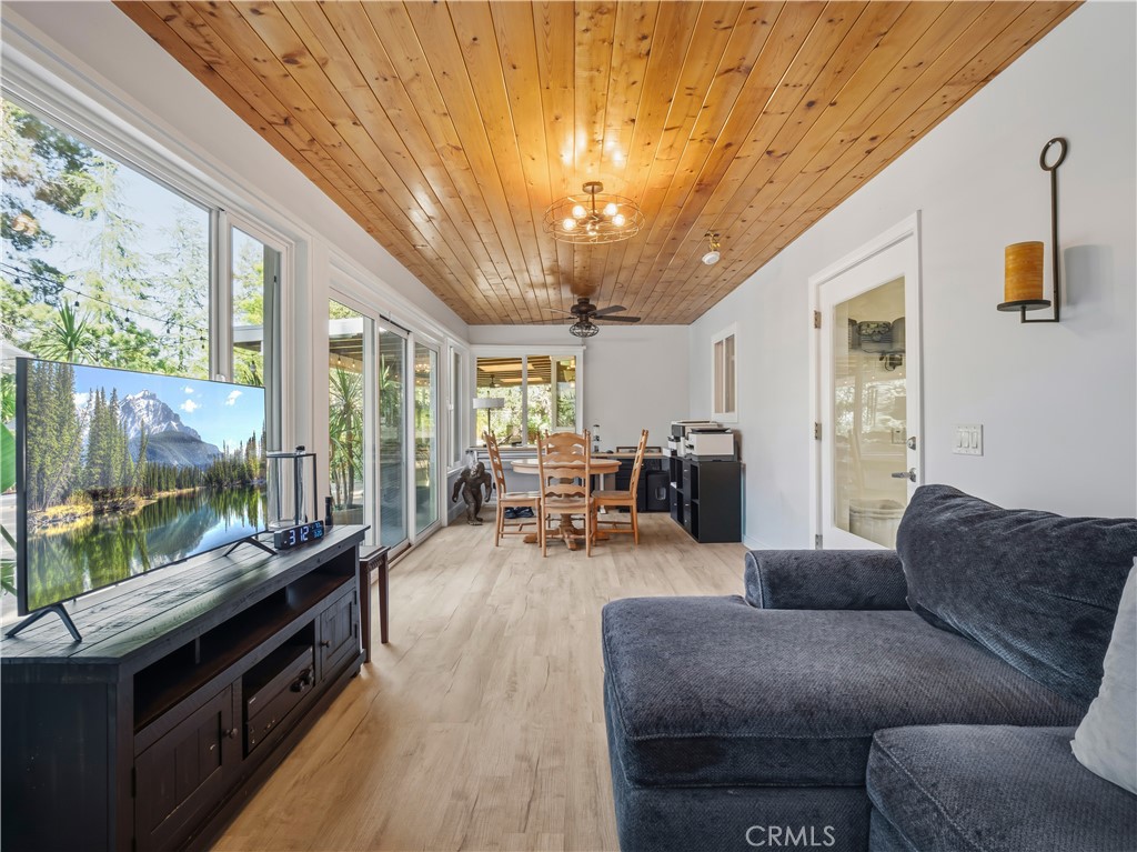 Canyon Country, California, 91387, United States, 6 Bedrooms Bedrooms, ,4 BathroomsBathrooms,Residential,Active,2027785