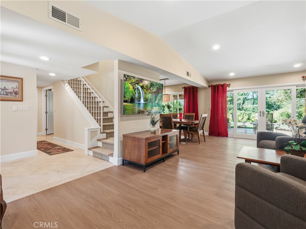 Canyon Country, California, 91387, United States, 6 Bedrooms Bedrooms, ,4 BathroomsBathrooms,Residential,Active,2027785