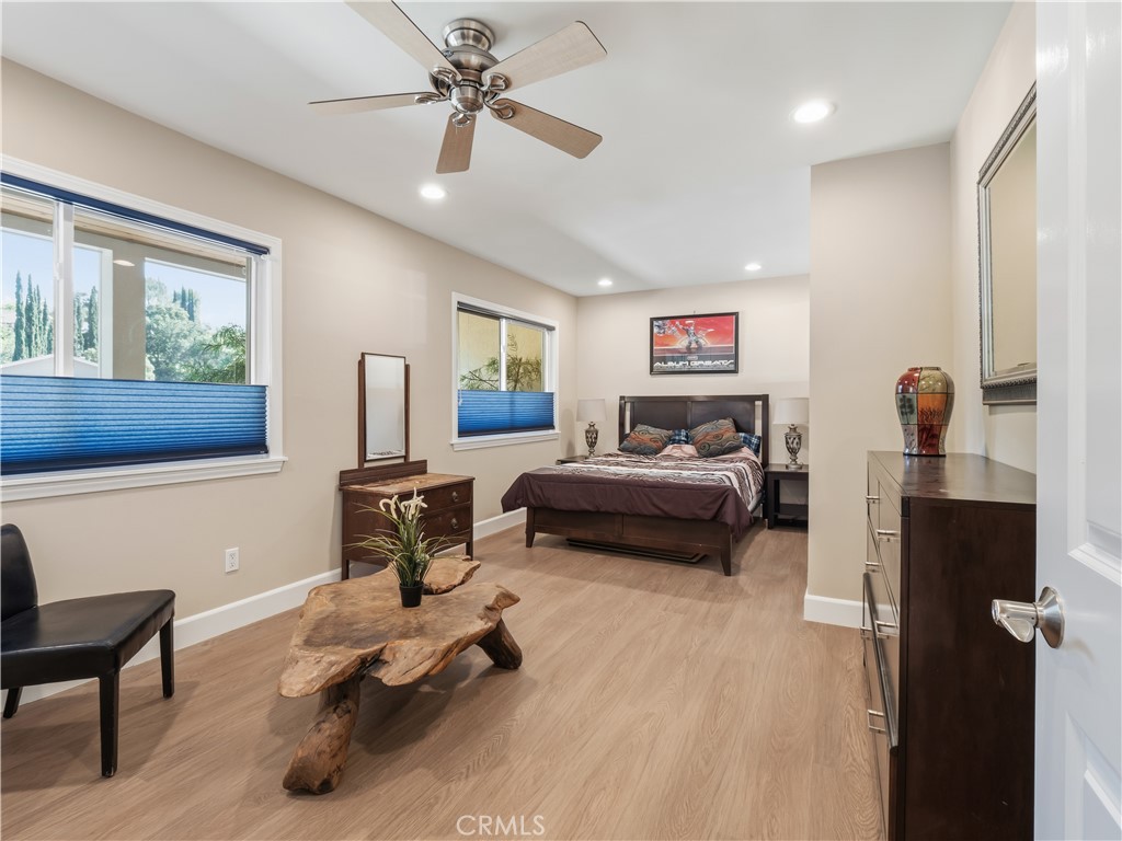 Canyon Country, California, 91387, United States, 6 Bedrooms Bedrooms, ,4 BathroomsBathrooms,Residential,Active,2027785