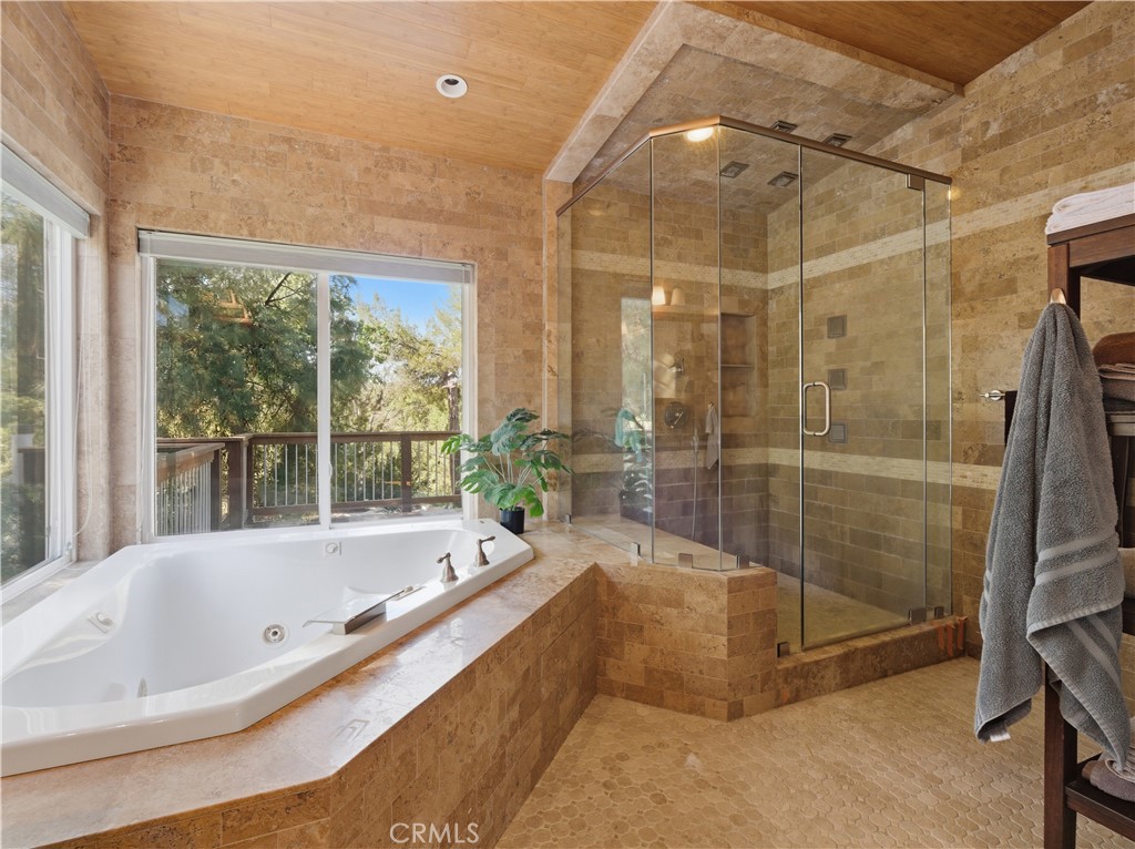 Canyon Country, California, 91387, United States, 6 Bedrooms Bedrooms, ,4 BathroomsBathrooms,Residential,Active,2027785