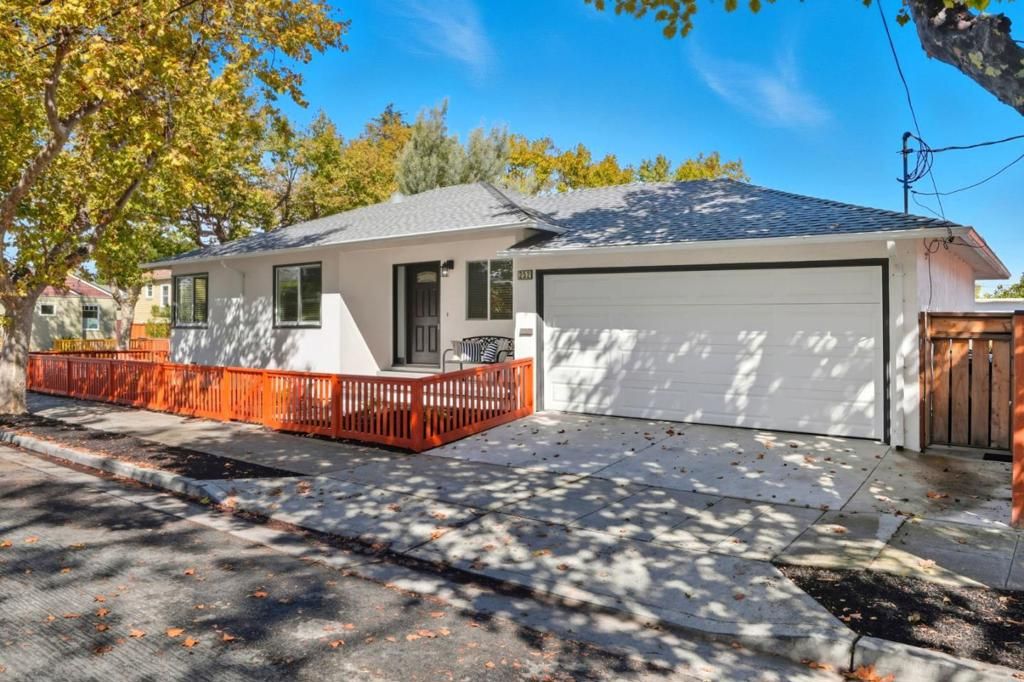 Photo of 252 N Fremont Street, San Mateo, CA 94401 (MLS # ML82024940)