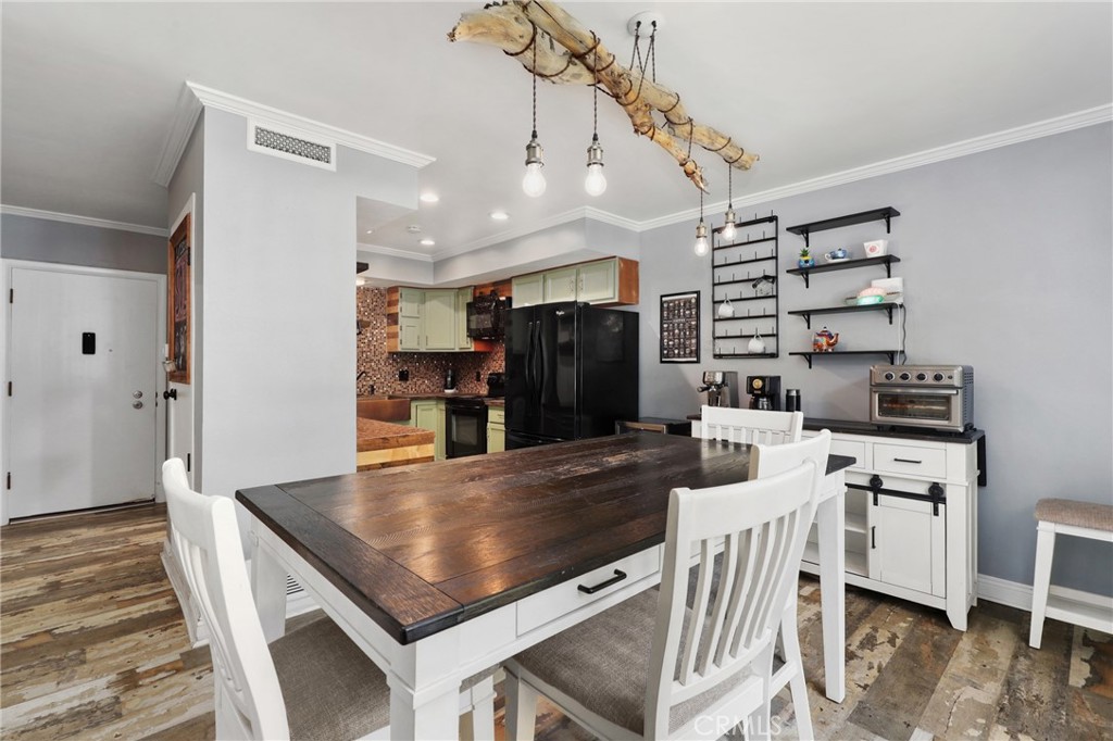 Meredith Manor Homes - Residential