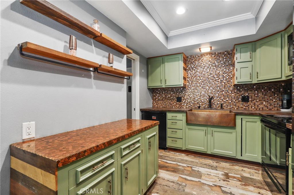 Meredith Manor Homes - Residential