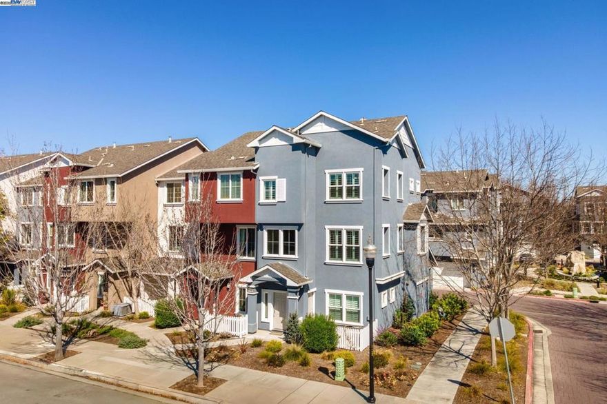 Beautifully maintained 3 story condo in the heart of Silicon Valley and near University of Santa Clara.  Full bedroom and bathroom on first level, along with inside laundry.  2 car, side by side garage, with storage area.  The second level is the public space of large living room, dining area, 1/2 bath and gourmet kitchen with stainless appliances, granite counters, and walk in pantry for storage.  This area is the heart of the home.  Upstairs, on the third level are two ensuite bedrooms including the primary.  Gorgeous spacious bedrooms.This home is perfect for anyone wanting the convenience of the location near The Alameda, University of Santa Clara, freeway access and more.