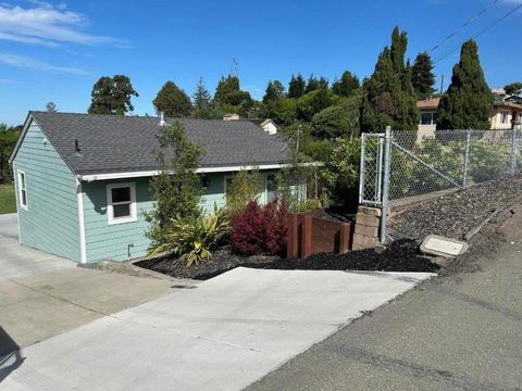 Photo of 5025 Hilltop Drive, El Sobrante, CA 94803 (MLS # ML82041758)