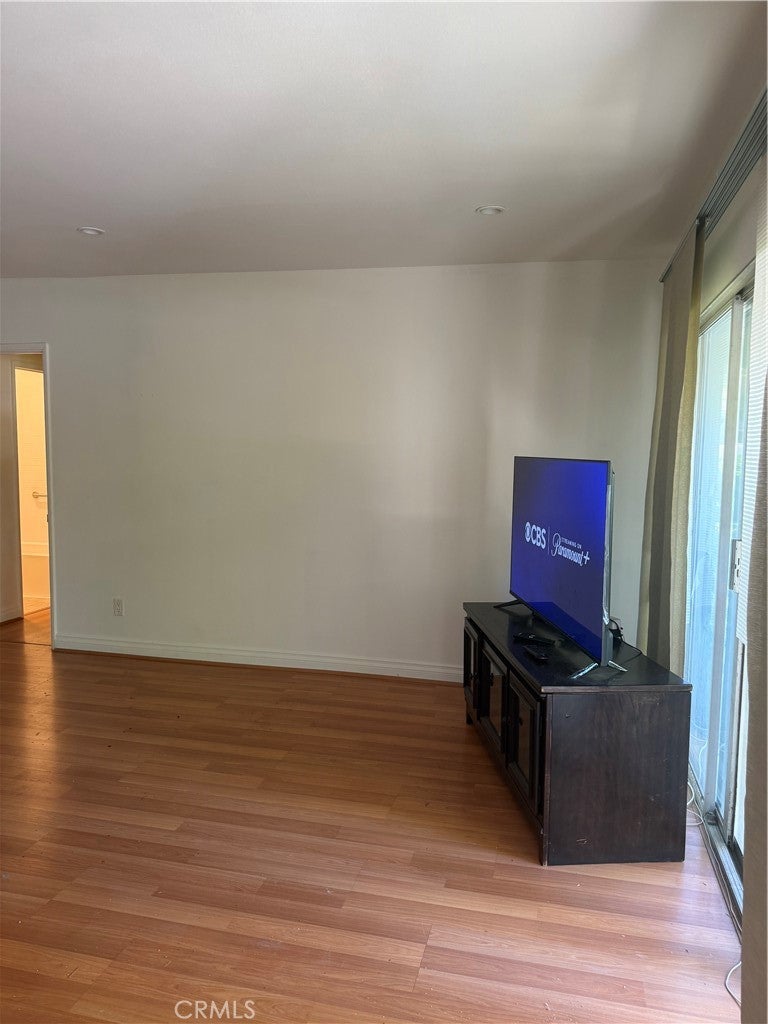 302 S Miraleste 11