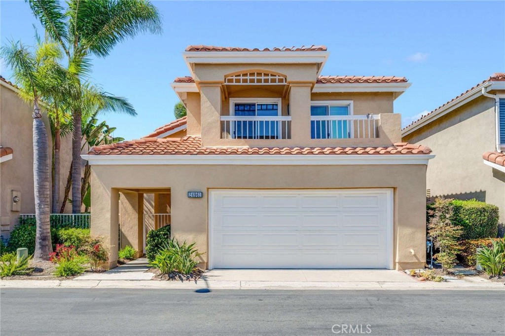 COASTAL LIVING & PRIME WATERFORD POINTE LOCATION
* Impressive light-filled floor plan with approx. 1,825 SF of living area (per public records) including three bedrooms & 2.5 baths.
* Spacious living room featuring volume ceilings, a two-sided gas fireplace and built-in sound speakers.
* The updated kitchen boasts a breakfast nook with an attractive bay window, granite countertops & stainless-steel appliances.
* Open dining room with French doors / Cozy den with high ceilings and built-in shelving.
* The private primary suite features high ceilings and overlooks the HOA pool and greenbelt area.
* The primary bath includes a jetted soaking tub, separate shower, granite countertops, dual sinks, and a large walk-in closet with organizers.
* The secondary bedrooms share a private viewing deck.
* Travertine flooring downstairs and new carpet upstairs.
* Other notable amenities include recessed lighting, mirrored wardrobes, PEX piping, newer forced air unit, newer water heater, a soft-water system & much more.
* Two car attached garage with overhead storage / Ample guest parking
* The oversized rear yard is perfect for kids and pets / Lush landscaping & synthetic turf / Sizable patio spaces / Yard space on both sides of this home (not zero-lot-line).
* Sited on a small cul-de-sac with only 8 homes and away from traffic.
* The HOA offers a community pool & spa, tennis/pickleball court, private streets & a gated entry.
* Conveniently located near award-winning schools, scenic parks, and hiking trails.
* This home is just minutes from excellent dining options, amazing beaches, and the Dana Point Harbor—an ideal location for the perfect Southern California lifestyle.