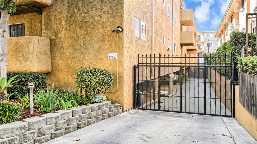 Pasadena, California 91101, United States, 1 Bedroom Bedrooms, ,1 BathroomBathrooms,Residential,Active,250737