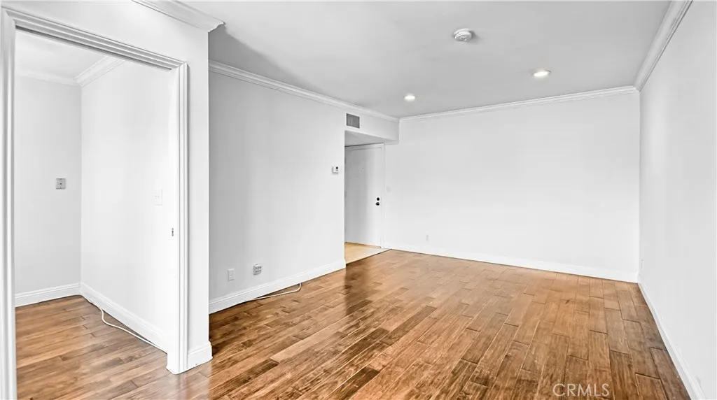 Pasadena, California 91101, United States, 1 Bedroom Bedrooms, ,1 BathroomBathrooms,Residential,Active,250737