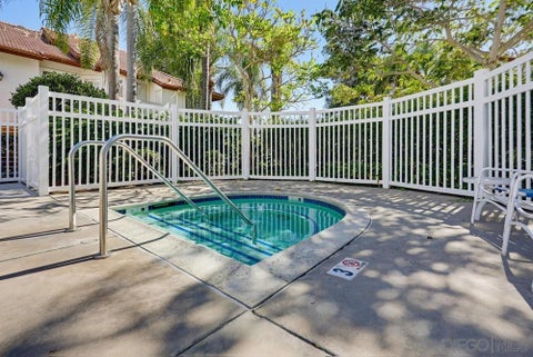 Tiny photo for 11440 Caminito La Bar #146, San Diego, CA 92126 (MLS # 260025173SD)