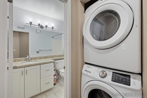 Tiny photo for 11440 Caminito La Bar #146, San Diego, CA 92126 (MLS # 260025173SD)