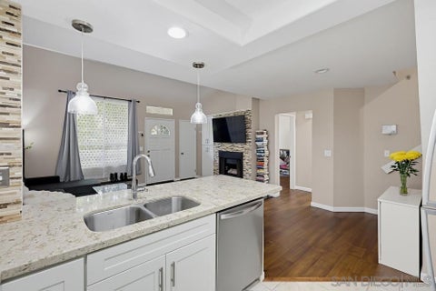 Tiny photo for 11440 Caminito La Bar #146, San Diego, CA 92126 (MLS # 260025173SD)