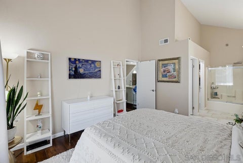 Tiny photo for 11440 Caminito La Bar #146, San Diego, CA 92126 (MLS # 260025173SD)