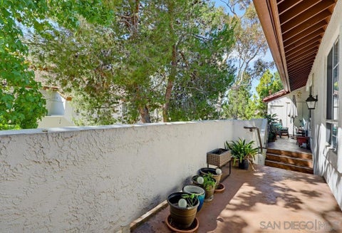 Tiny photo for 11440 Caminito La Bar #146, San Diego, CA 92126 (MLS # 260025173SD)