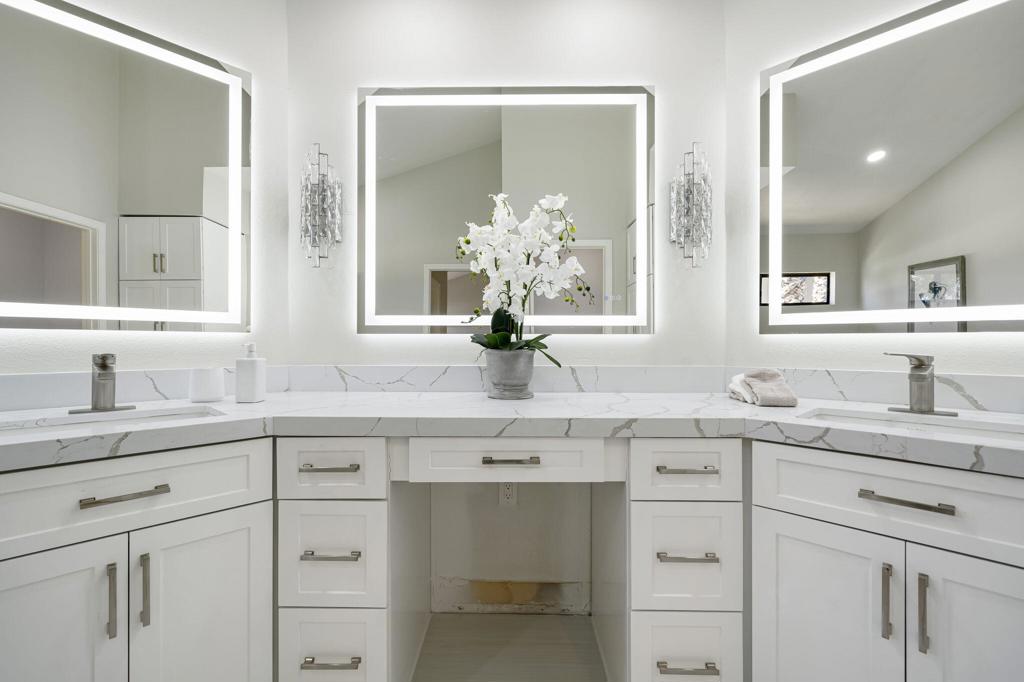 The Lakes Country Cl - Residential