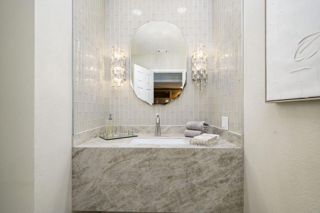 The Lakes Country Cl - Residential