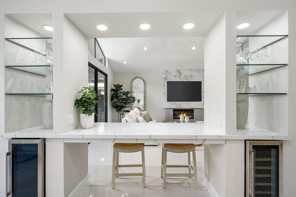 The Lakes Country Cl - Residential