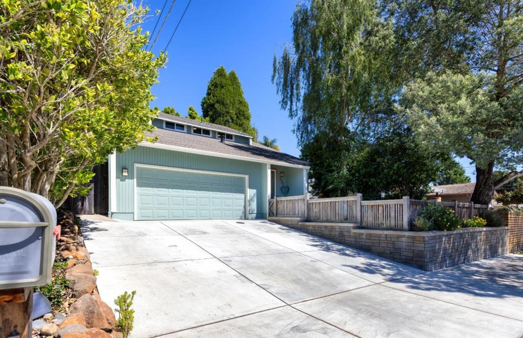 525 Clubhouse Drive, Aptos CA 95003