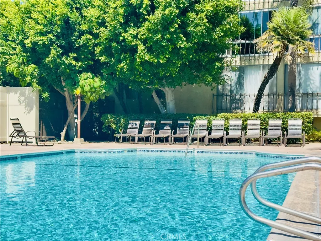 Valley Village, California 91607, United States, 2 Bedrooms Bedrooms, ,2 BathroomsBathrooms,Residential,Active,105125