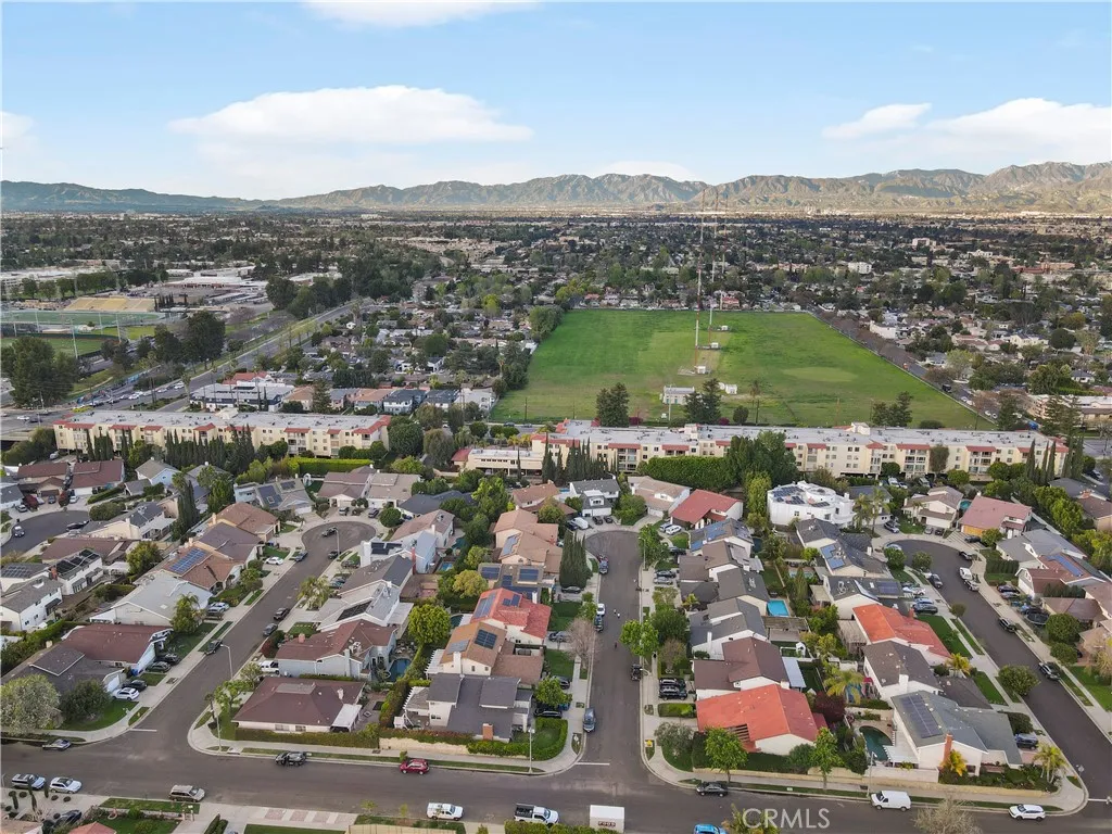 Valley Village, California 91607, United States, 2 Bedrooms Bedrooms, ,2 BathroomsBathrooms,Residential,Active,105125