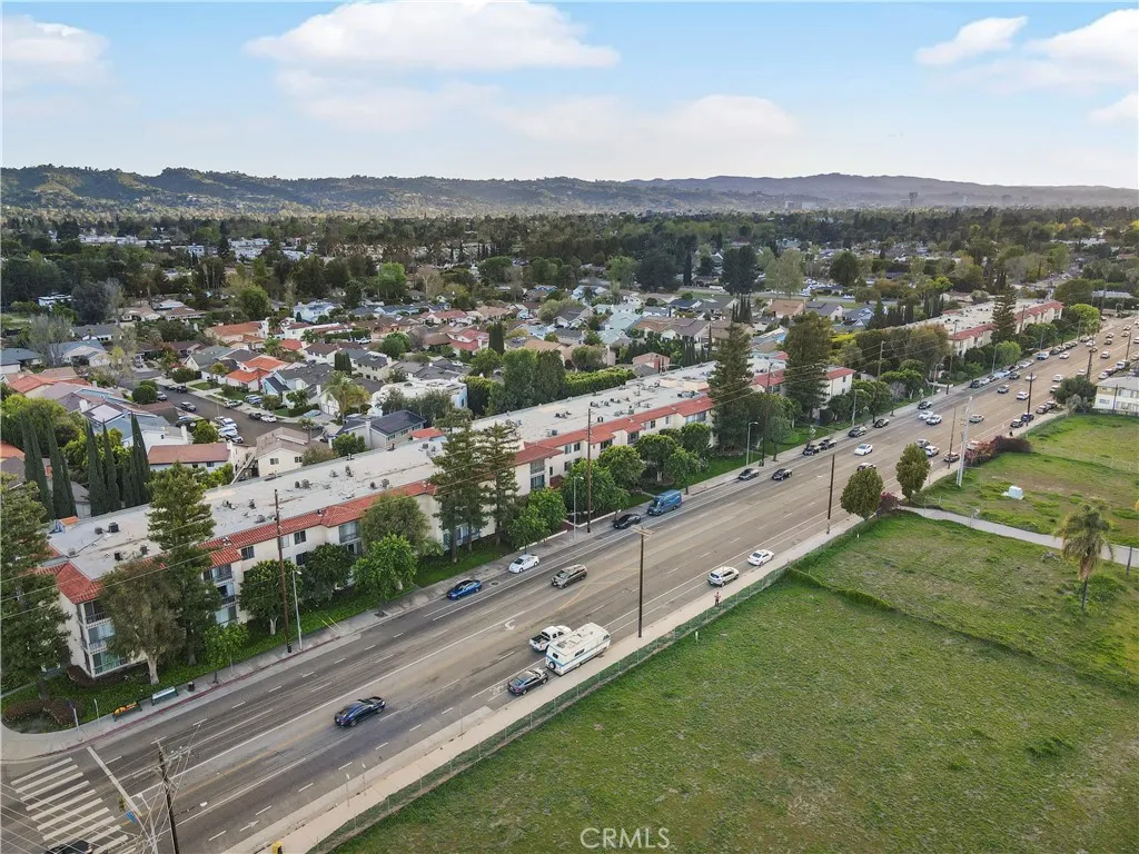 Valley Village, California 91607, United States, 2 Bedrooms Bedrooms, ,2 BathroomsBathrooms,Residential,Active,105125