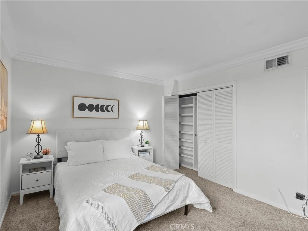 Valley Village, California 91607, United States, 2 Bedrooms Bedrooms, ,2 BathroomsBathrooms,Residential,Active,105125